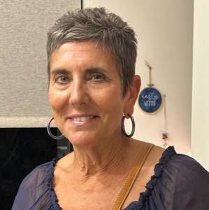 Meet your Posher, Ellen